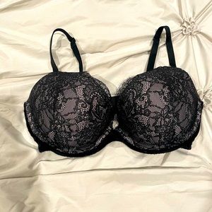 Victoria Secret Very Sexy Push Up Bra 36D